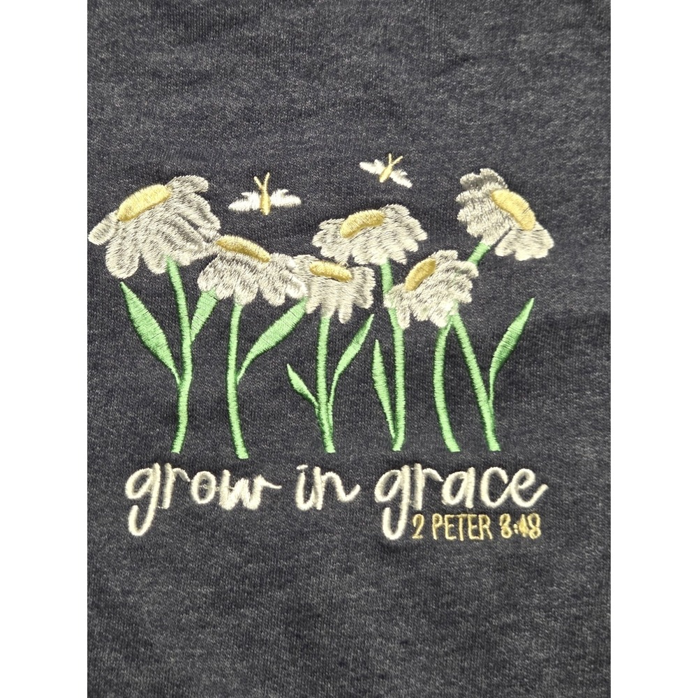 Love In Faith Wms M Embroidered Blue Daisies Sweatshirt Grow In Grace Christian